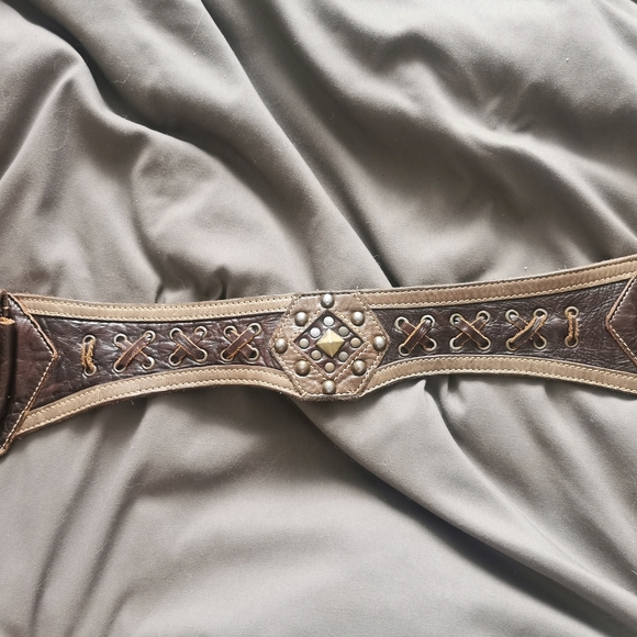 Leather boho utility belt - Picture 4 of 11